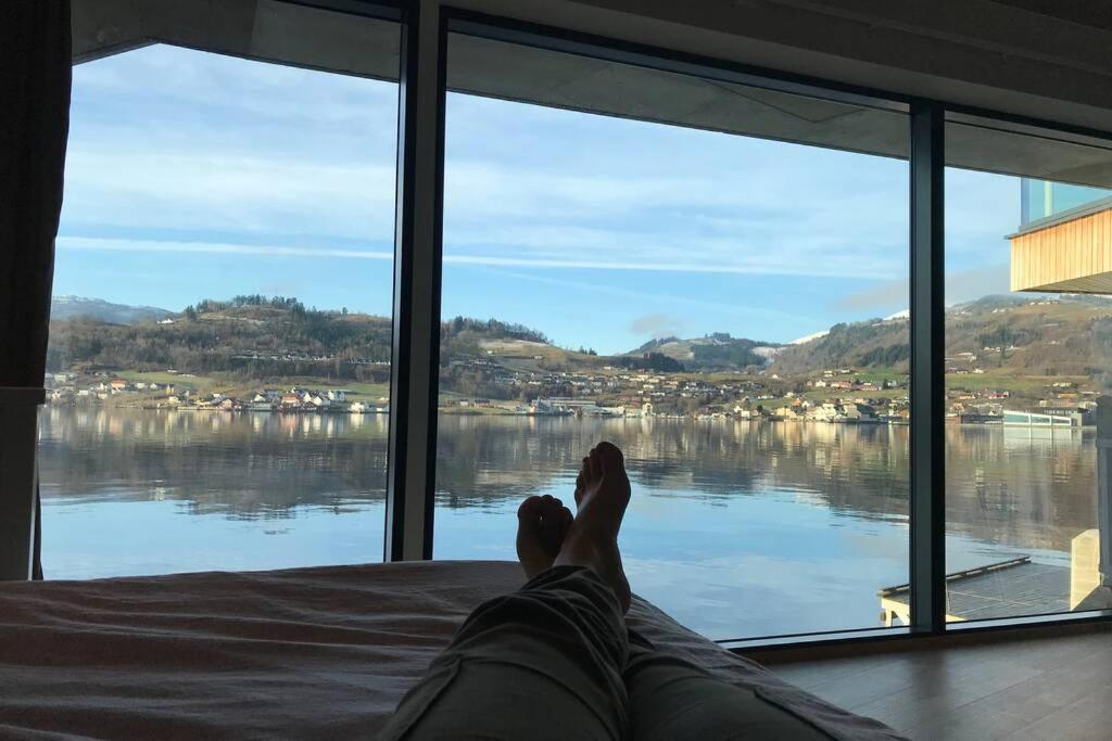 Panoramaresort In Hardangerfjorden Leilighet I Sjokanten Ved Hardangerfjorden For 7 Personer Boat , Sauna,Kajak, Sup For Rent Øystese Exteriör bild