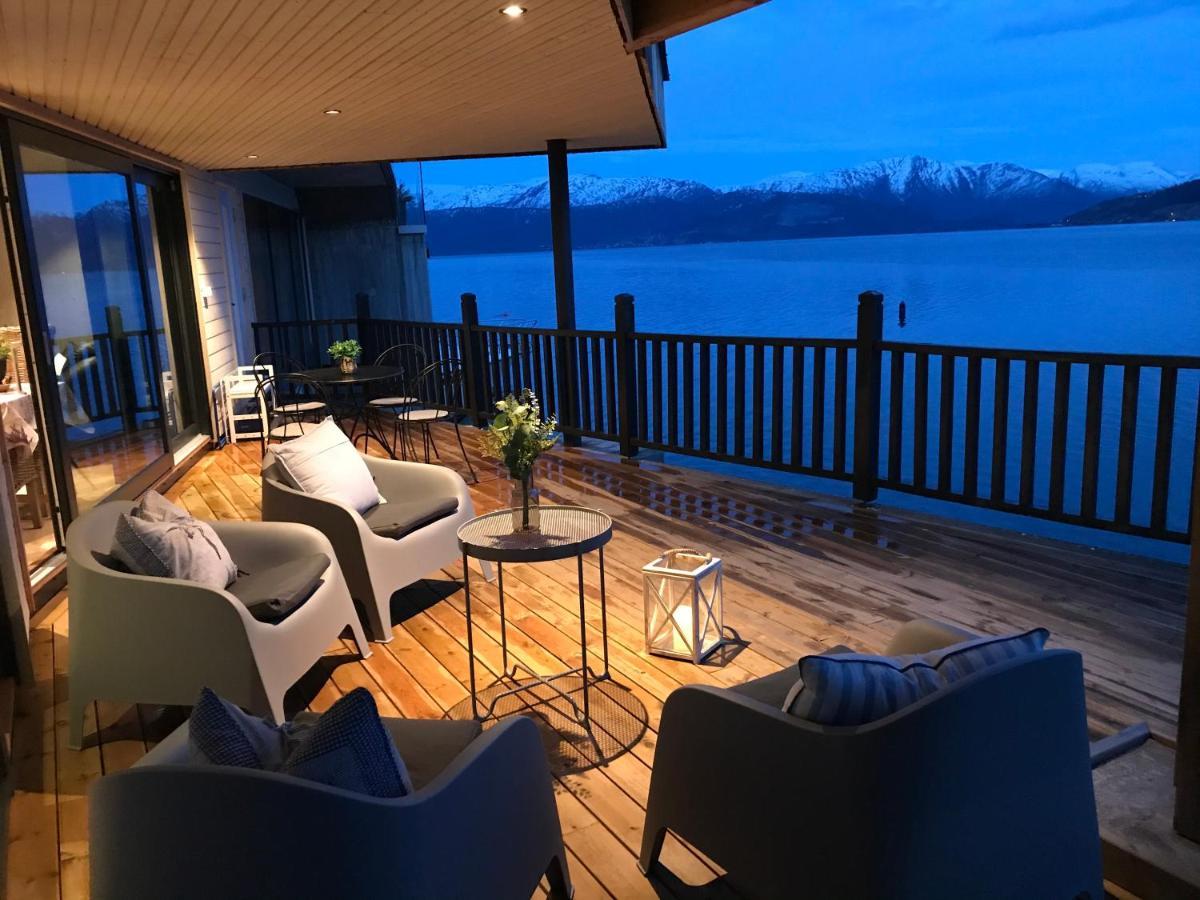 Panoramaresort In Hardangerfjorden Leilighet I Sjokanten Ved Hardangerfjorden For 7 Personer Boat , Sauna,Kajak, Sup For Rent Øystese Exteriör bild