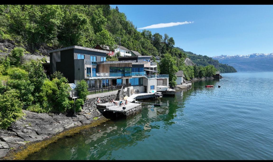 Panoramaresort In Hardangerfjorden Leilighet I Sjokanten Ved Hardangerfjorden For 7 Personer Boat , Sauna,Kajak, Sup For Rent Øystese Exteriör bild